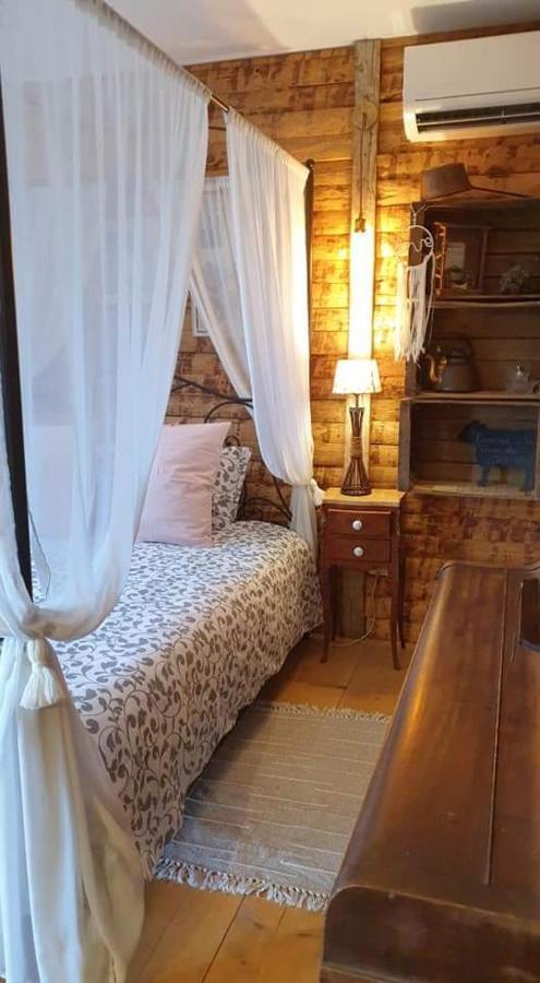 Chambre D'Hotes Le Petit Ranch Los Masos Ngoại thất bức ảnh